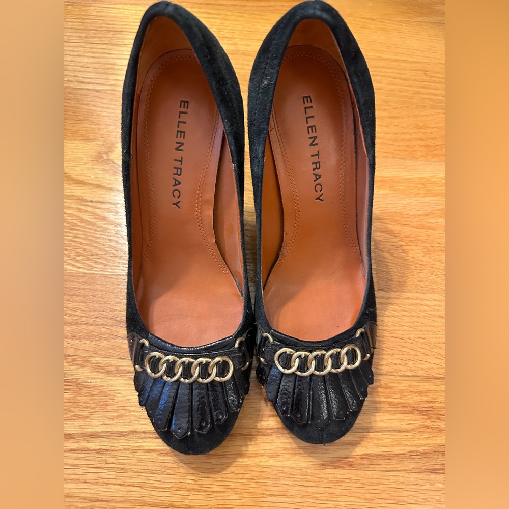 Ellen Tracy Heeled Loafers with gold accents